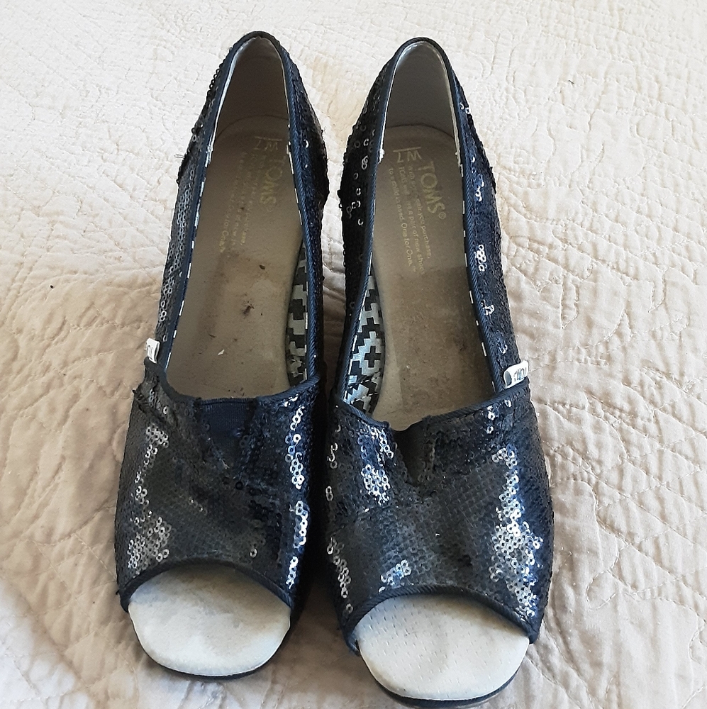 TOMS black open toe sequin covered wedge shoes.